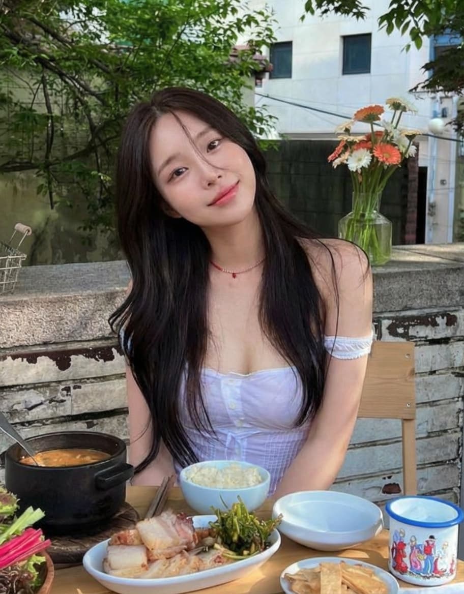 Pose Remix carousel 13