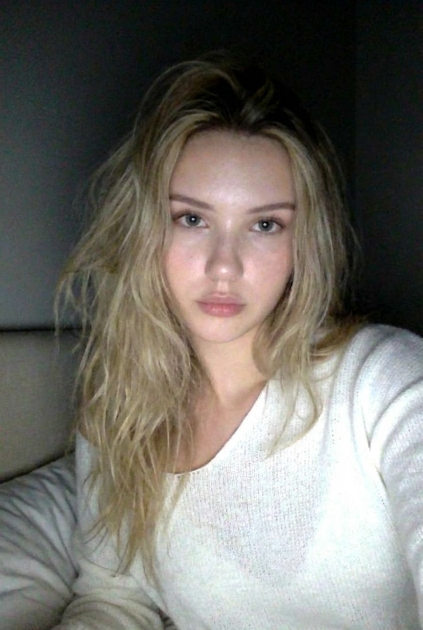 Webcam Photoshoot sample 2